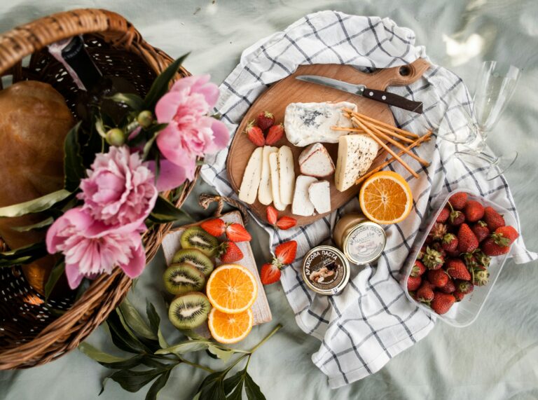 Easy Picnic Lunch Ideas for Day Trips